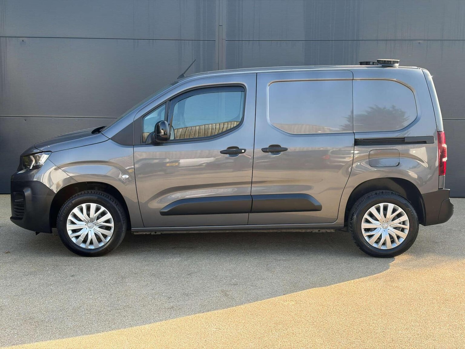 Used Peugeot Partner 2022 for sale - 77781634: Photo 9