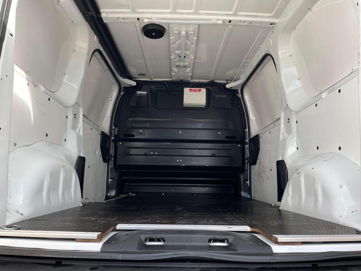 Used Vauxhall Vivaro 2019 for sale - 76427897: Photo 4