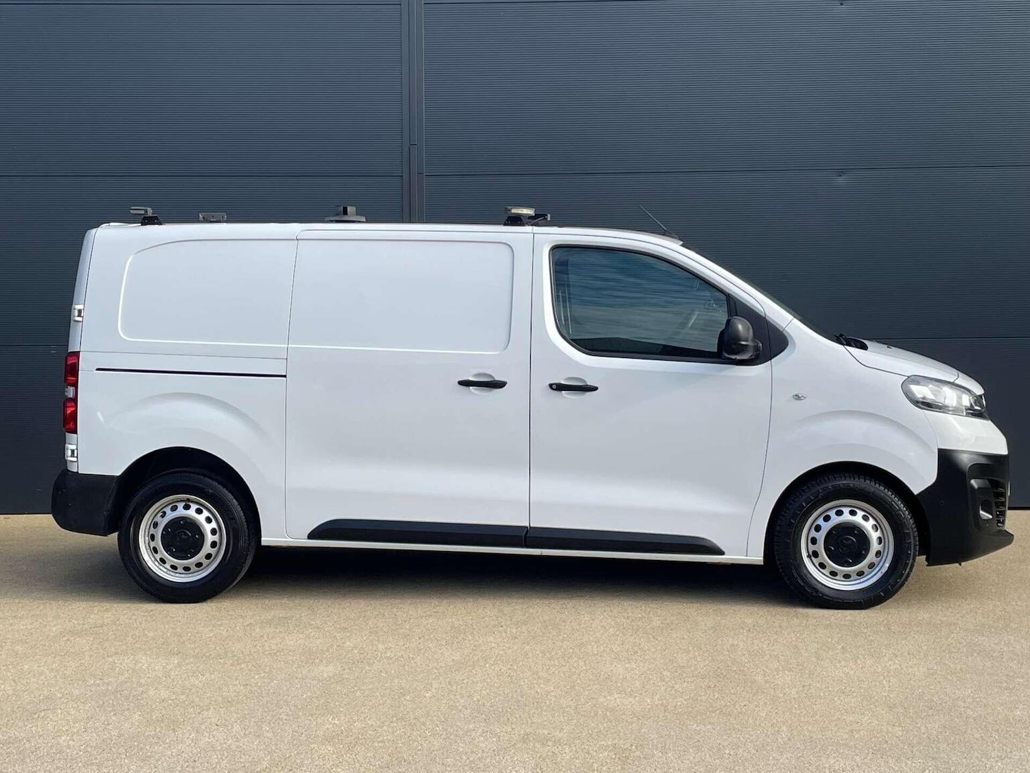 Used Vauxhall Vivaro 2019 for sale - 76427897: Photo 7