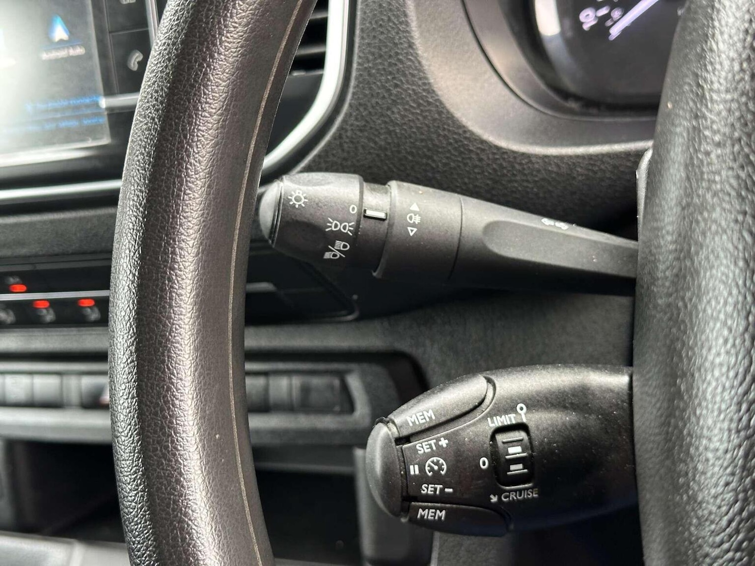 Used Peugeot Expert 2023 for sale - 76427918: Photo 33