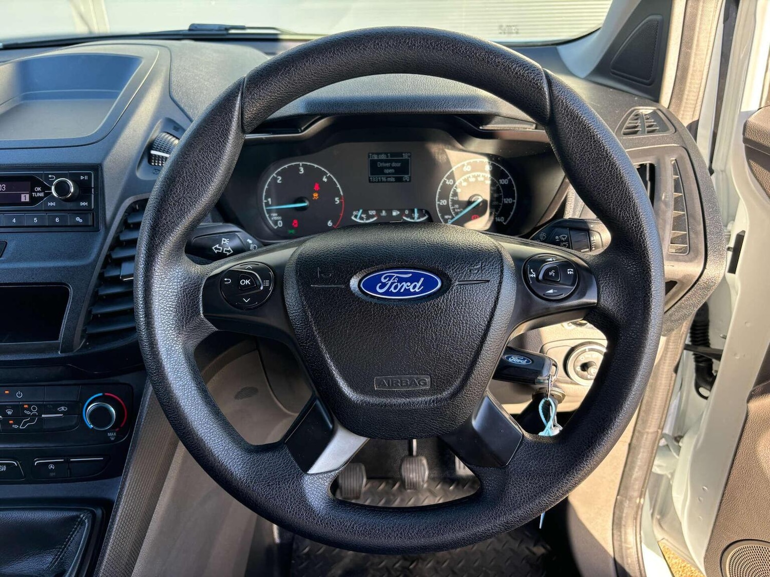 Used Ford Transit Connect 2019 for sale - 76427917: Photo 10
