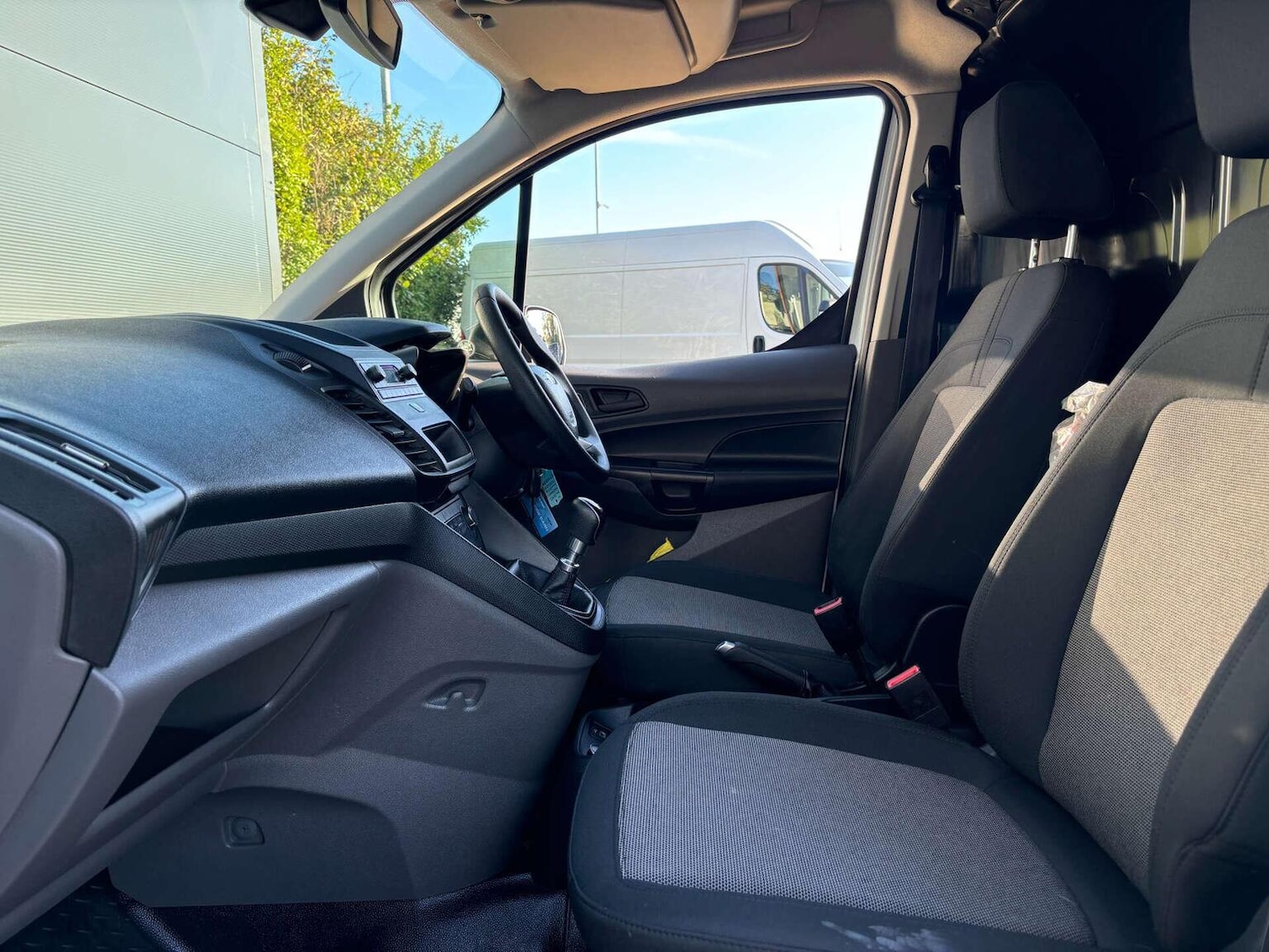 Used Ford Transit Connect 2019 for sale - 76427917: Photo 12