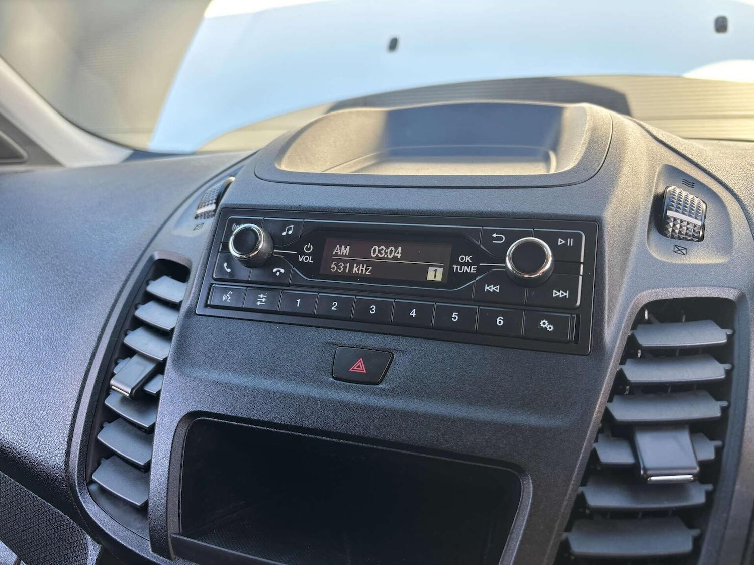 Used Ford Transit Connect 2019 for sale - 76427917: Photo 20