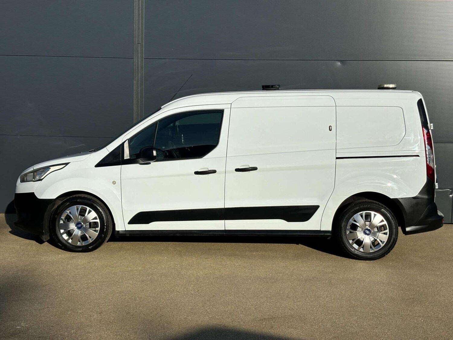 Used Ford Transit Connect 2019 for sale - 76427917: Photo 4