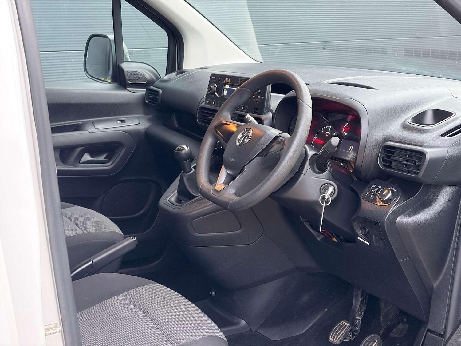 Used Vauxhall Combo 2019 for sale - 77370576: Photo 2