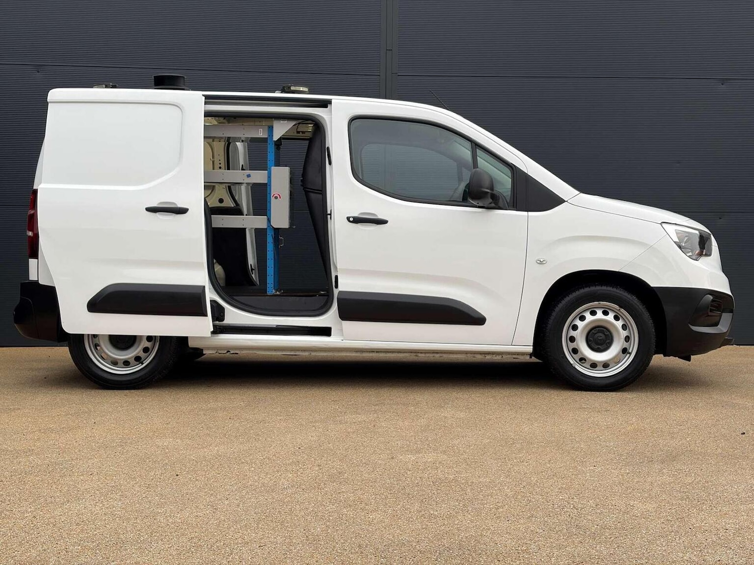 Used Vauxhall Combo 2019 for sale - 77370576: Photo 8