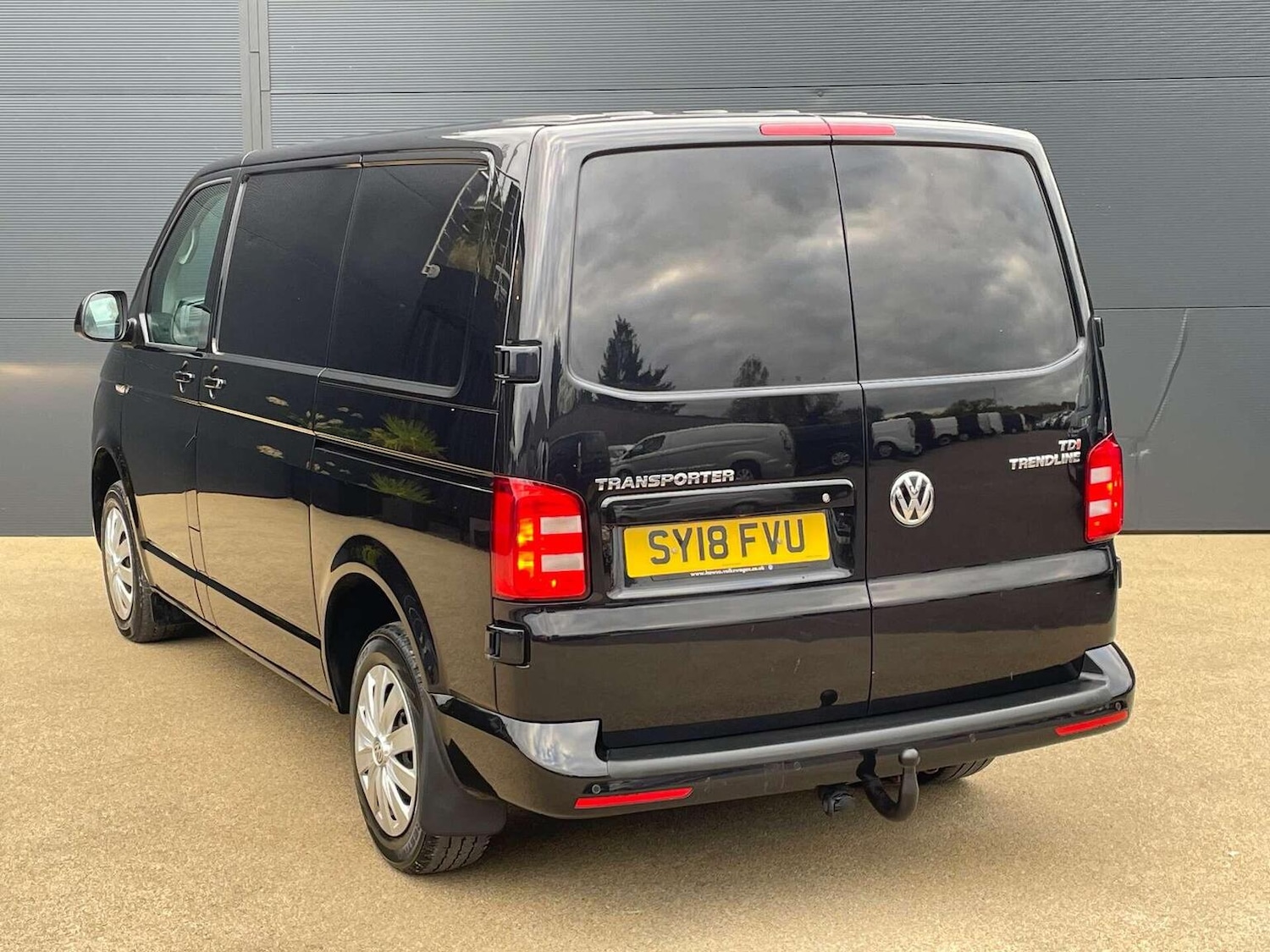 Used Volkswagen Transporter 2018 for sale - 76427933: Photo 15