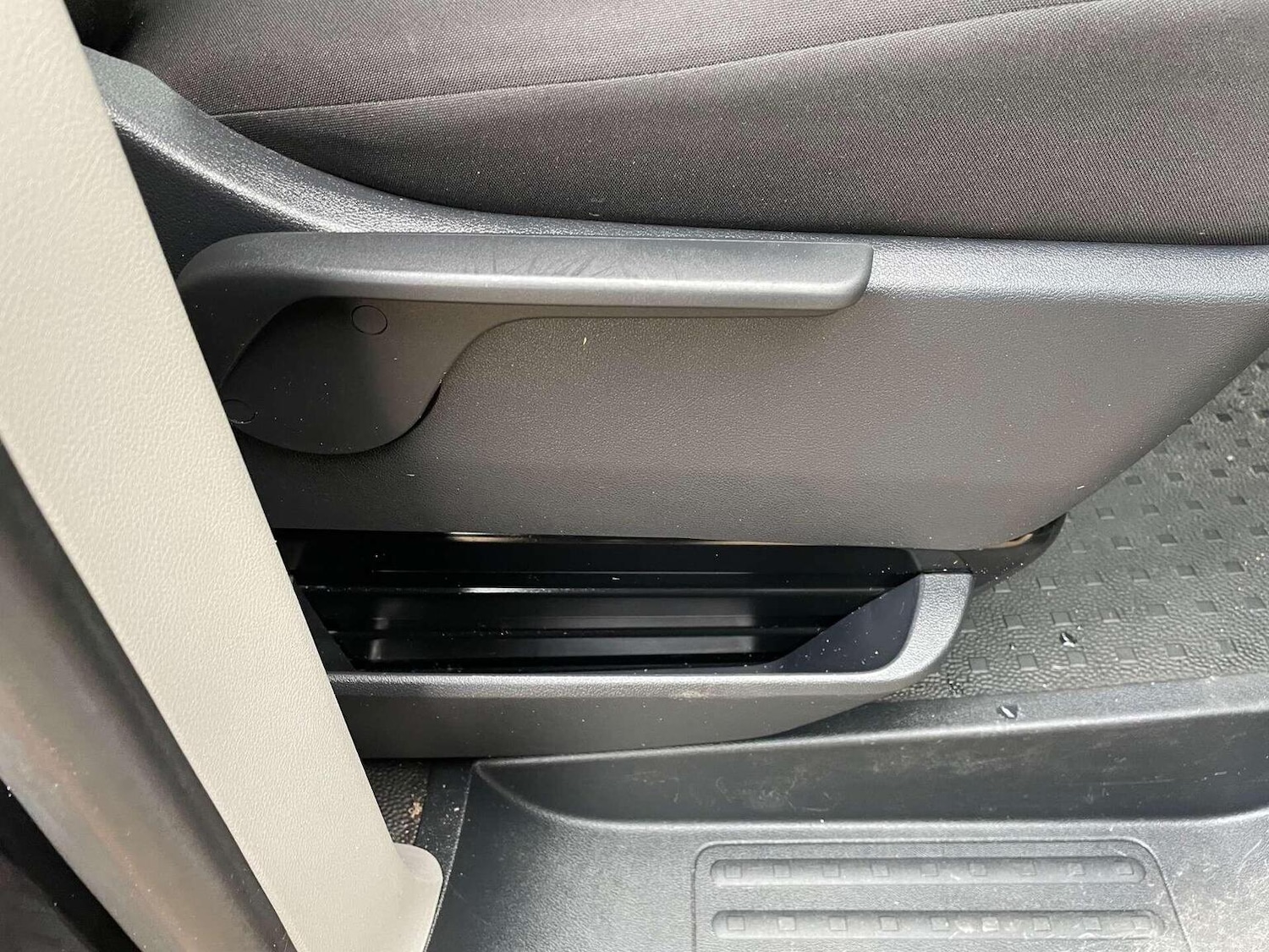 Used Volkswagen Transporter 2018 for sale - 76427933: Photo 31