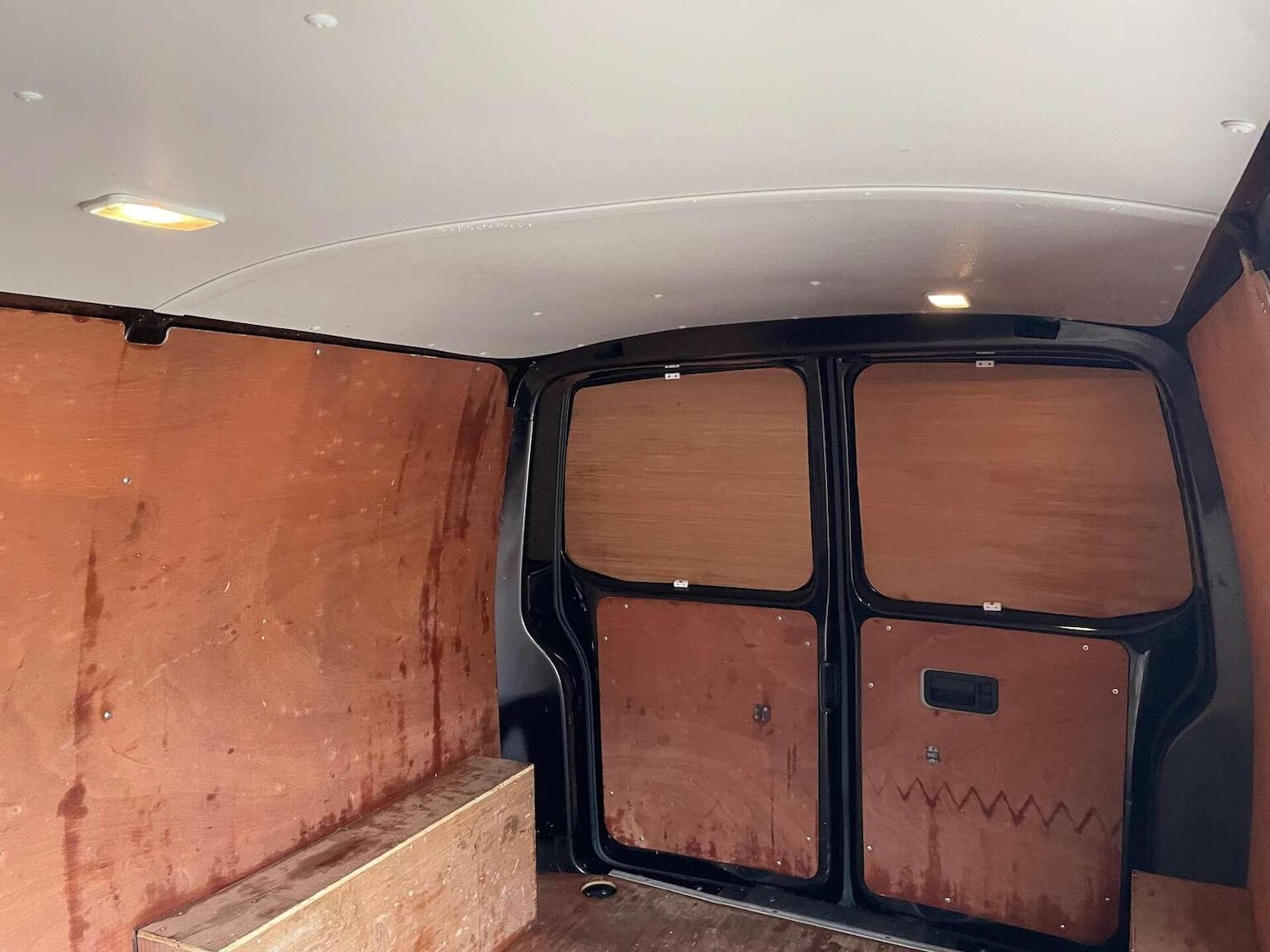 Used Volkswagen Transporter 2018 for sale - 76427933: Photo 4