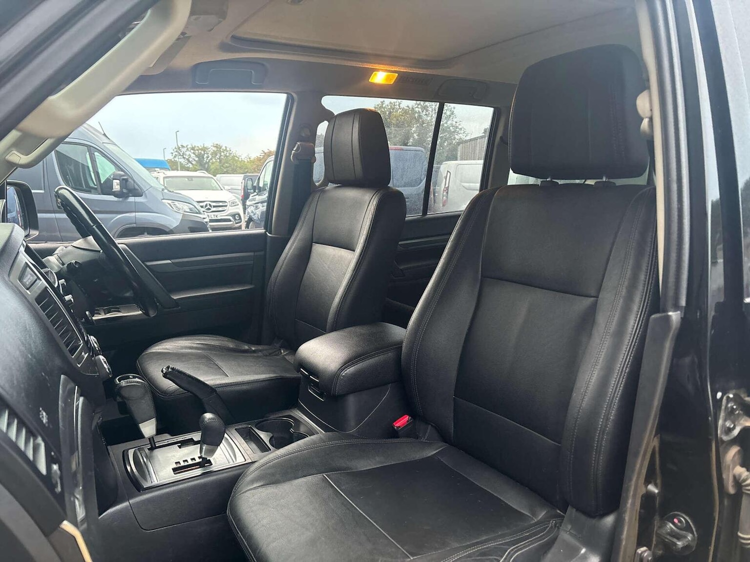 Used Mitsubishi Shogun 2017 for sale - 76427935: Photo 15