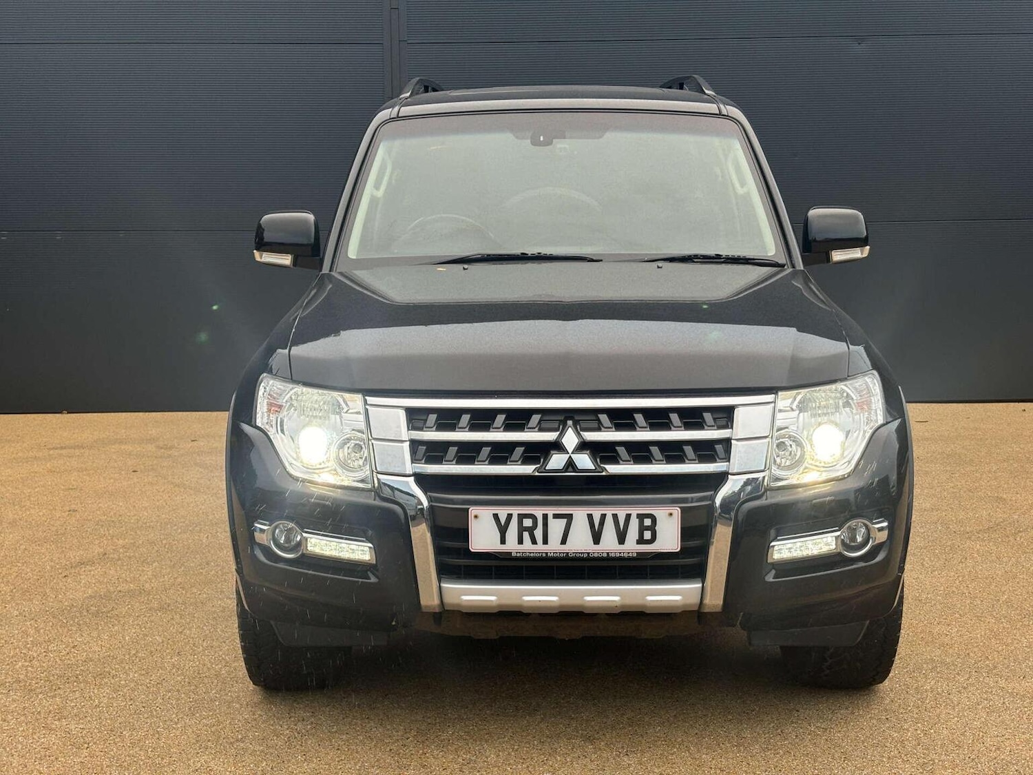 Used Mitsubishi Shogun 2017 for sale - 76427935: Photo 3