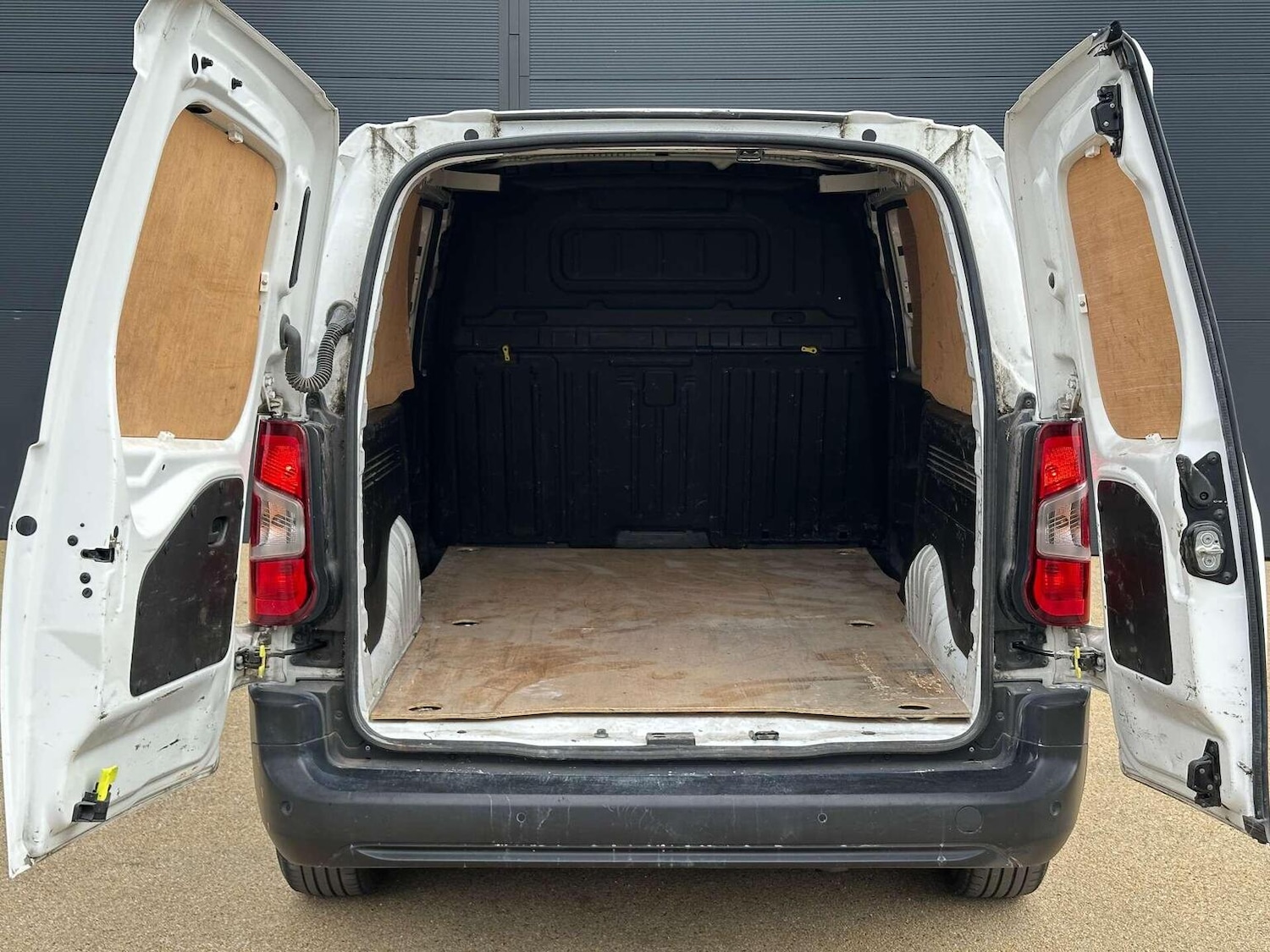 Used Peugeot Partner 2021 for sale - 76427934: Photo 20