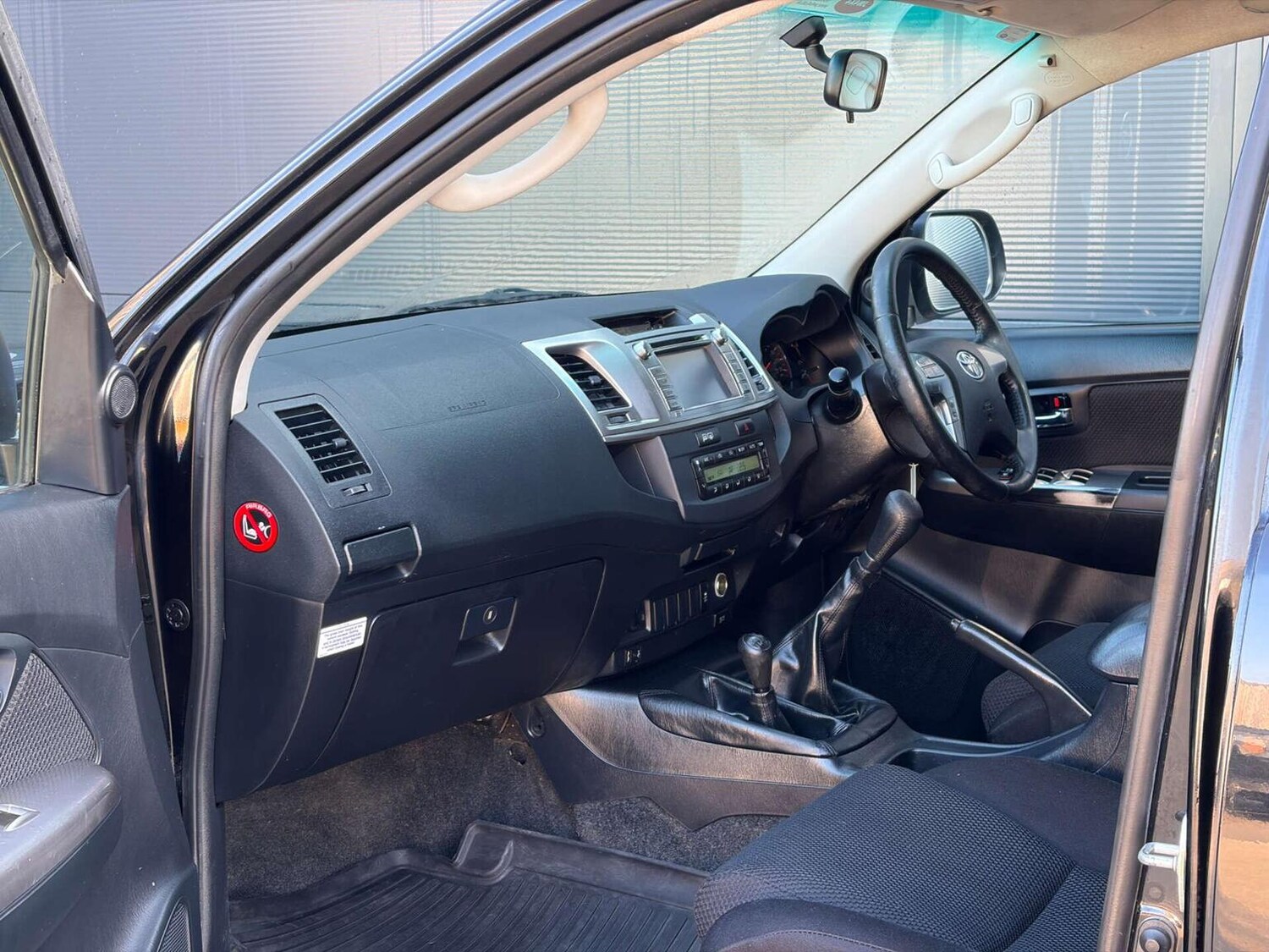 Used Toyota Hilux 2016 for sale - 77758969: Photo 26