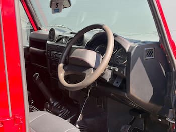 Used Land Rover Defender 110 2013 for sale - 79631519: Photo