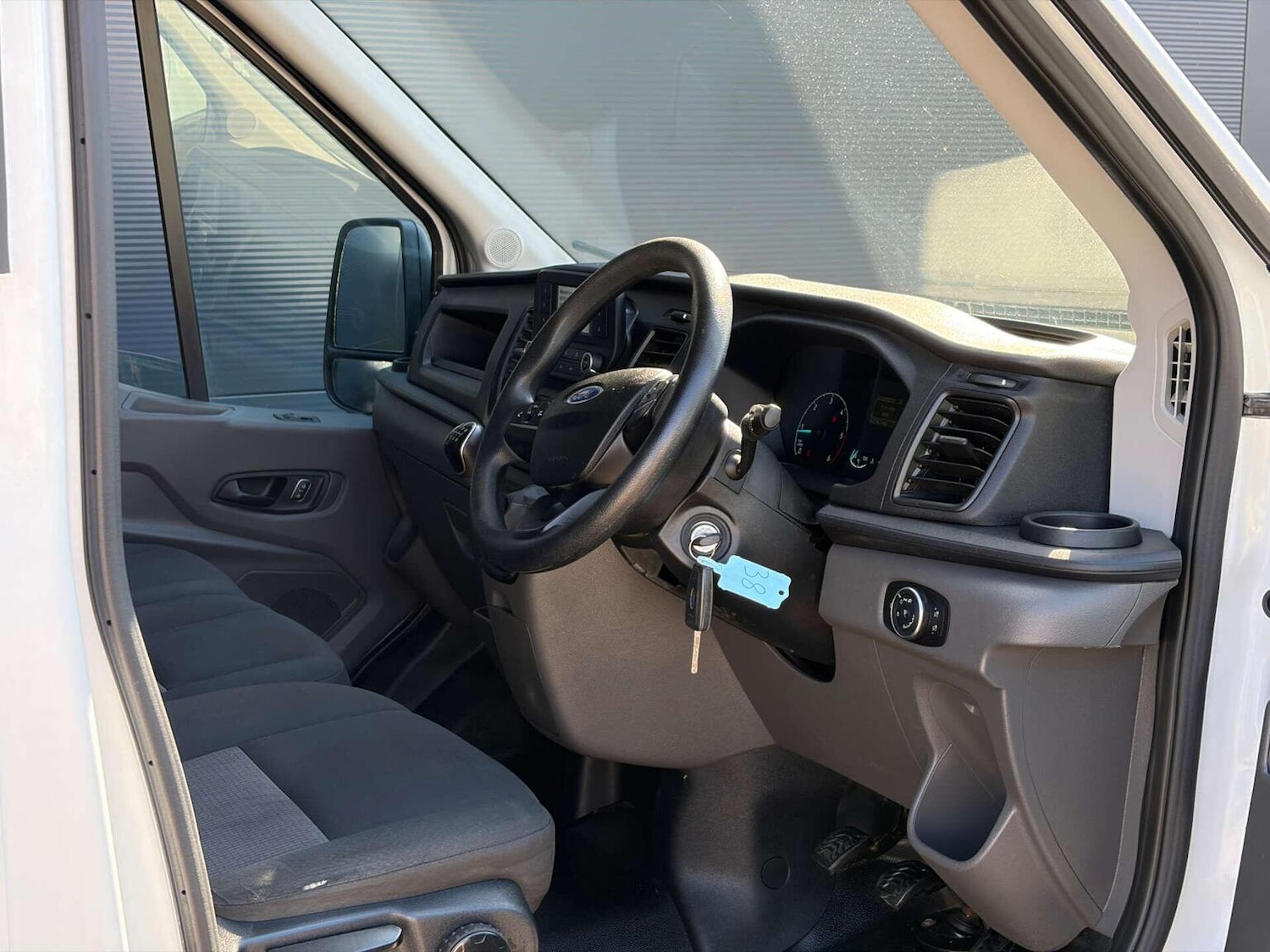 Used Ford Transit 2020 for sale - 78209961: Photo 2