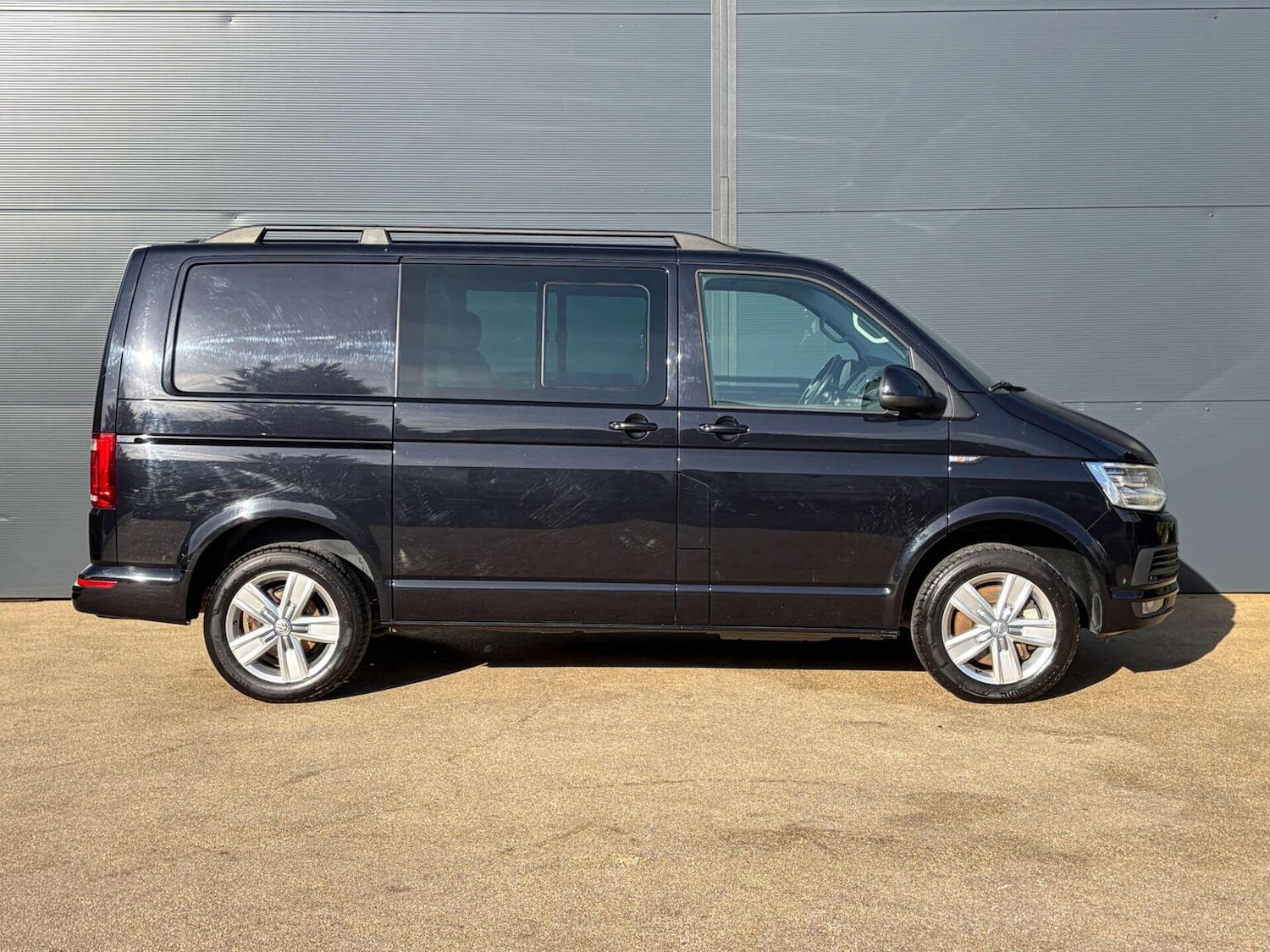 Used Volkswagen Transporter 2017 for sale - 77921278: Photo 11