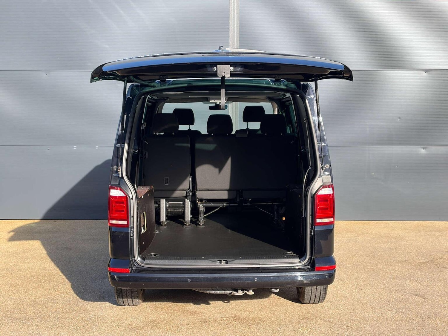 Used Volkswagen Transporter 2017 for sale - 77921278: Photo 27