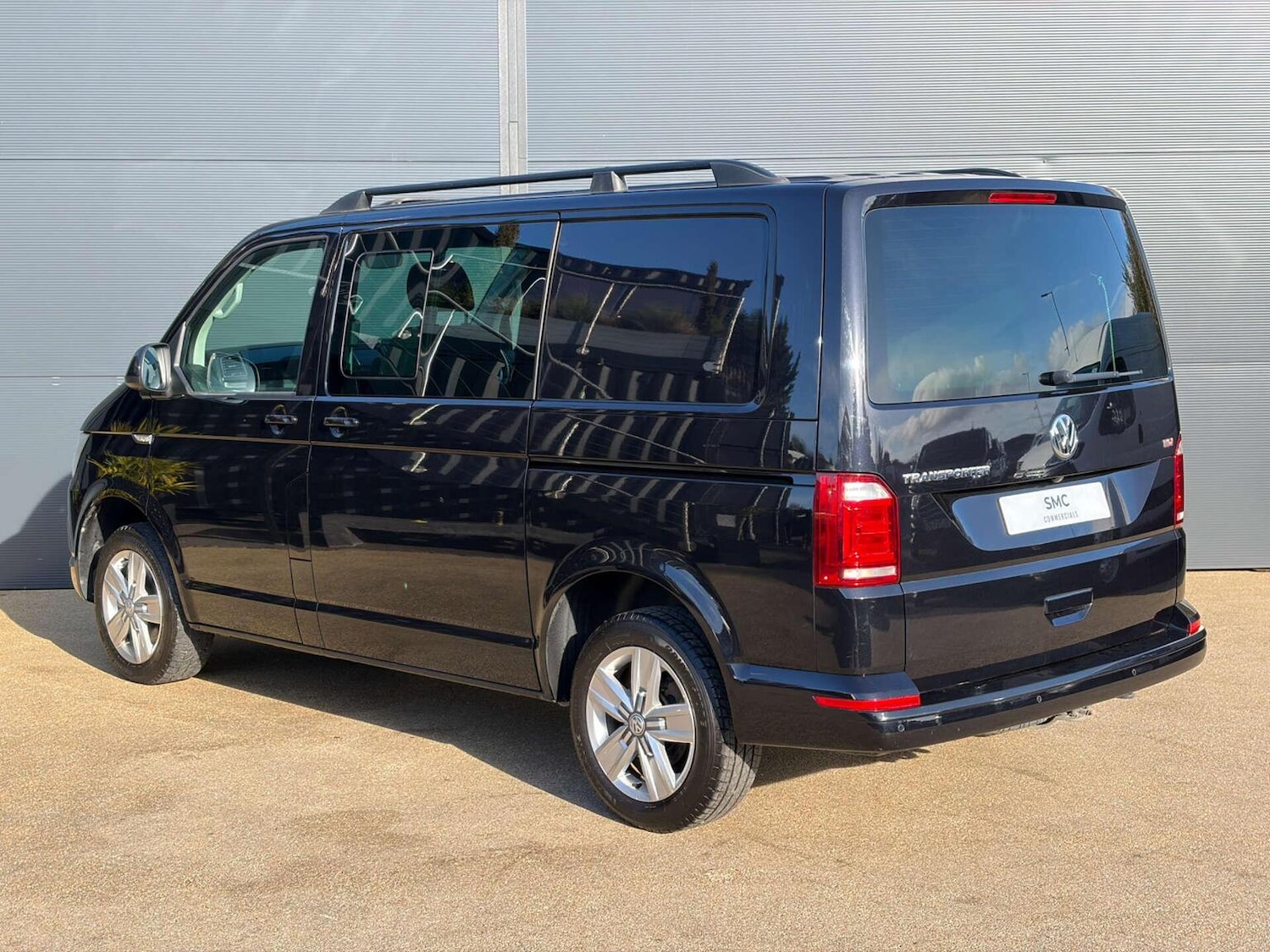 Used Volkswagen Transporter 2017 for sale - 77921278: Photo 3