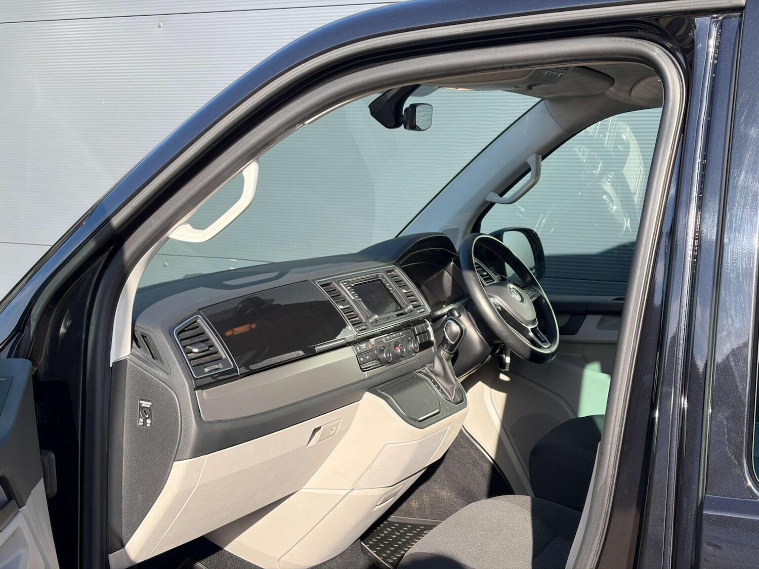 Used Volkswagen Transporter 2017 for sale - 77921278: Photo 32