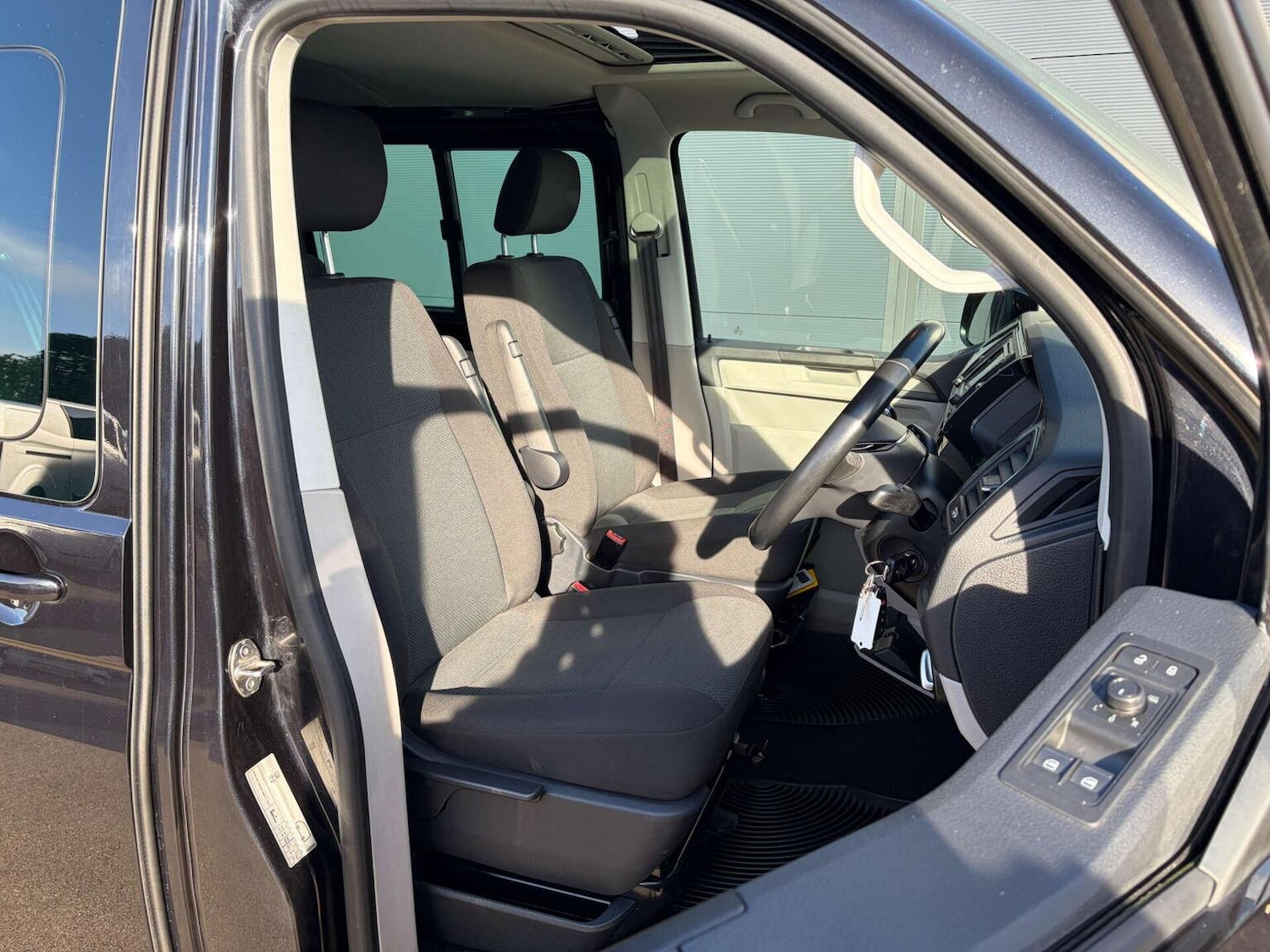 Used Volkswagen Transporter 2017 for sale - 77921278: Photo 34