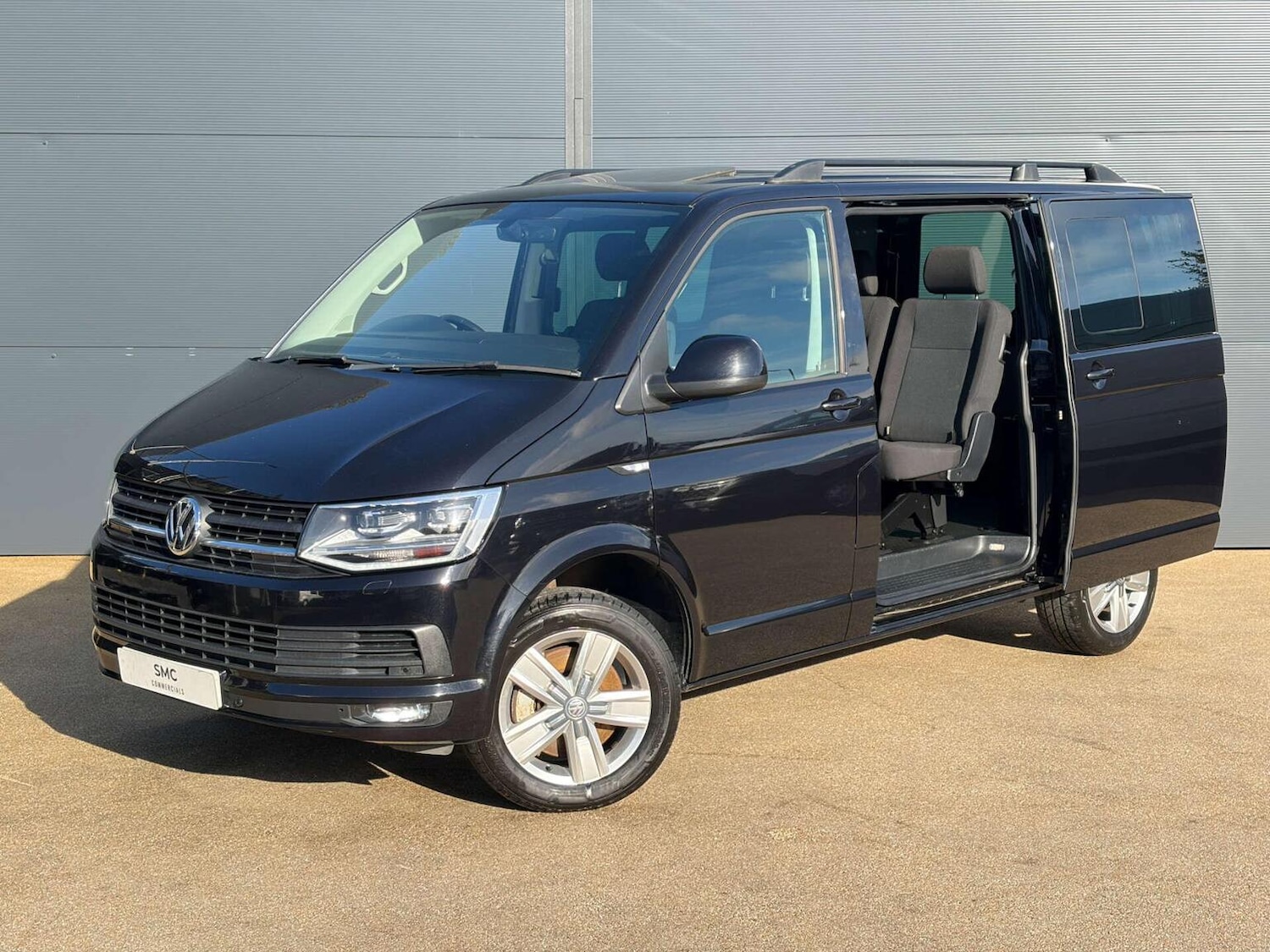 Used Volkswagen Transporter 2017 for sale - 77921278: Photo 4
