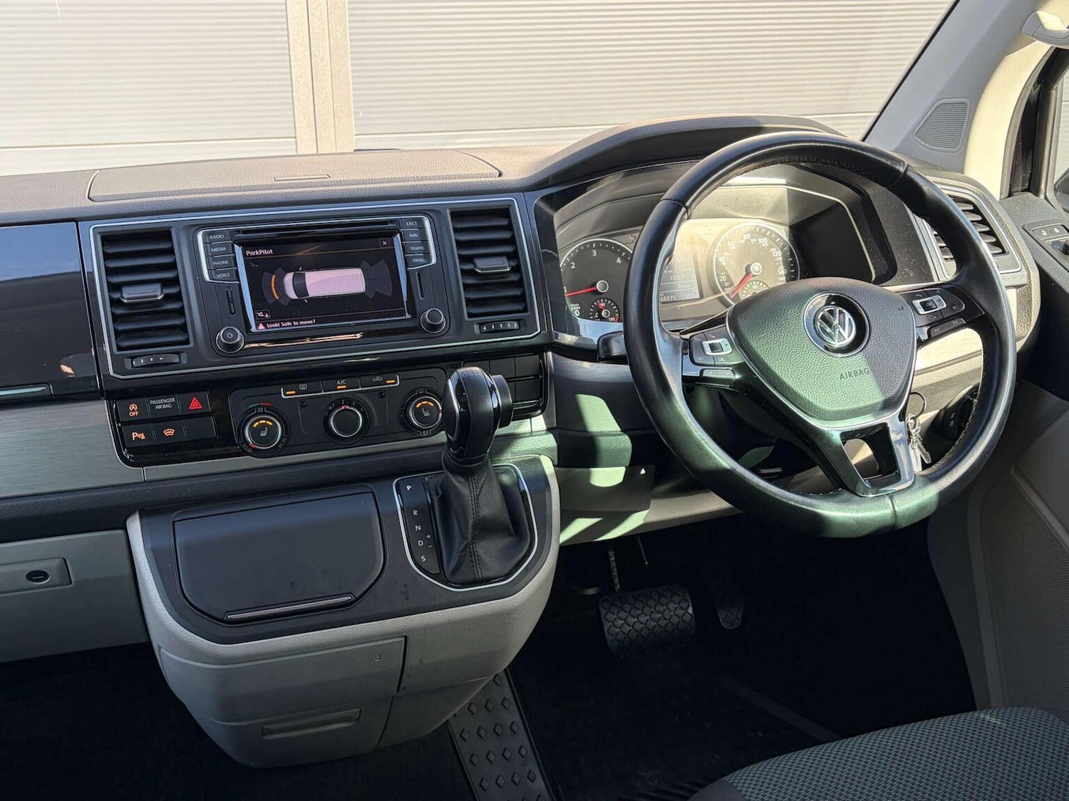 Used Volkswagen Transporter 2017 for sale - 77921278: Photo 40