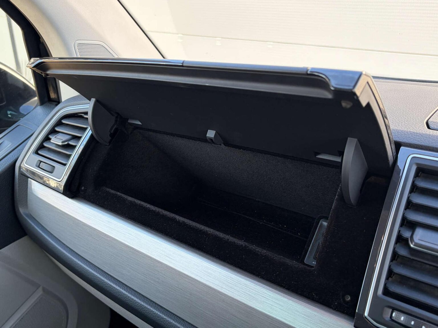 Used Volkswagen Transporter 2017 for sale - 77921278: Photo 59