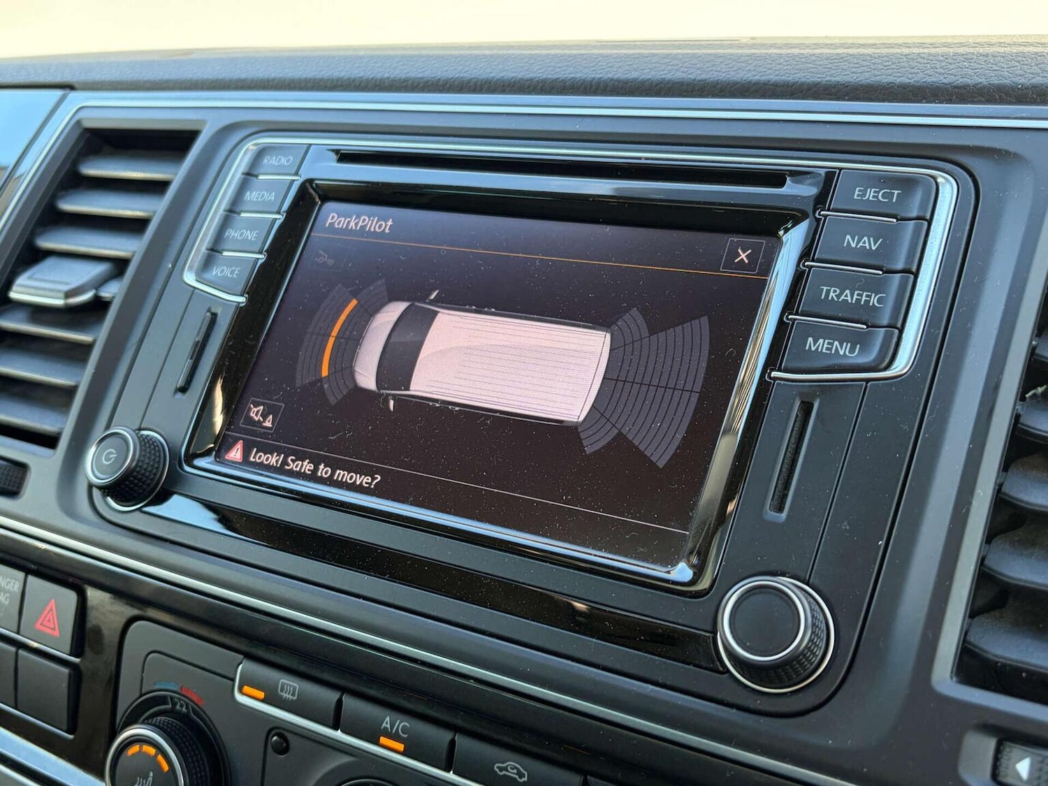 Used Volkswagen Transporter 2017 for sale - 77921278: Photo 61