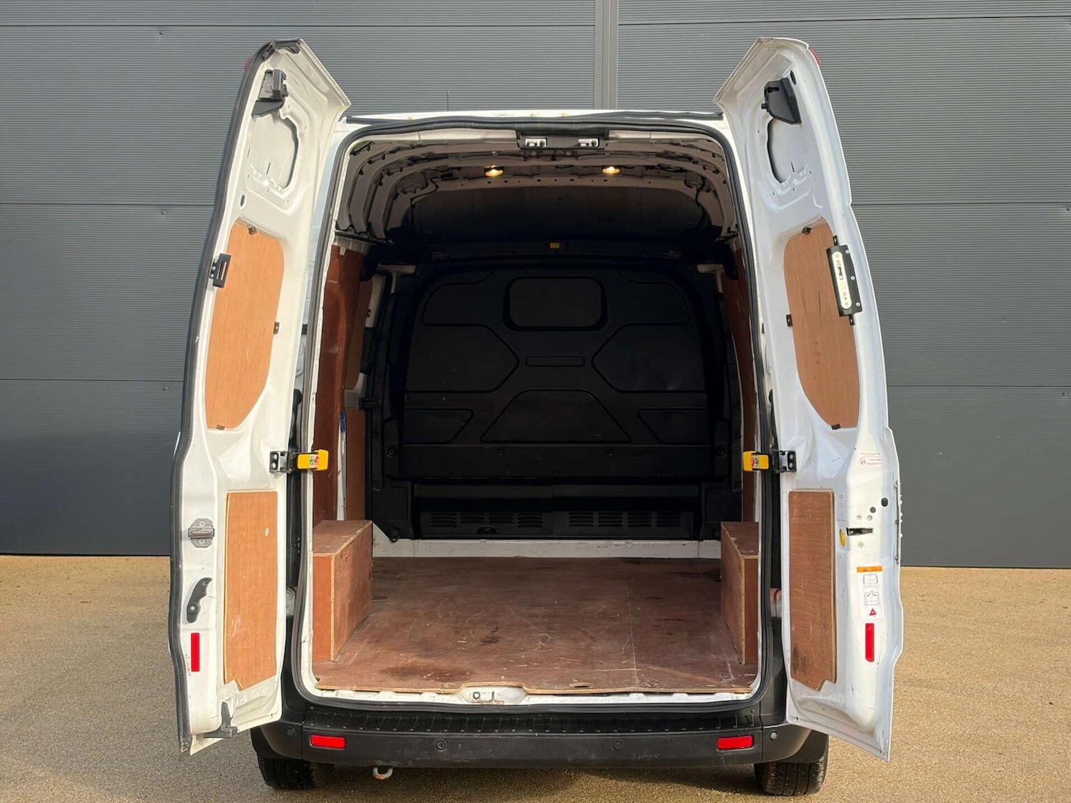 Used Ford Transit Custom 2021 for sale - 77535937: Photo 13