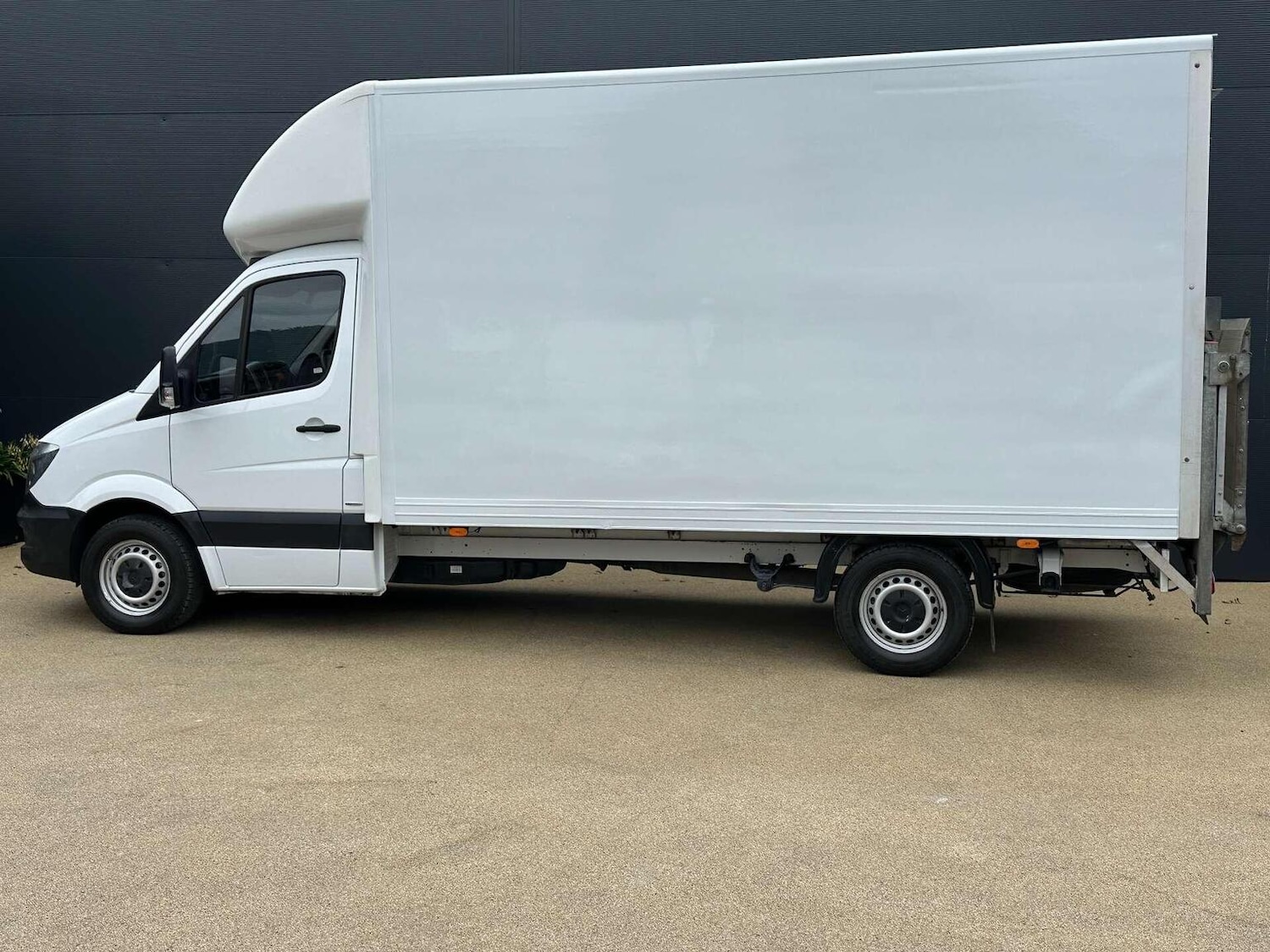 Used Mercedes-Benz Sprinter 2016 for sale - 77213374: Photo 9