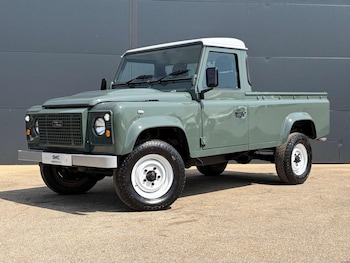 Used Land Rover Defender 2015 for sale - 79315022: Photo