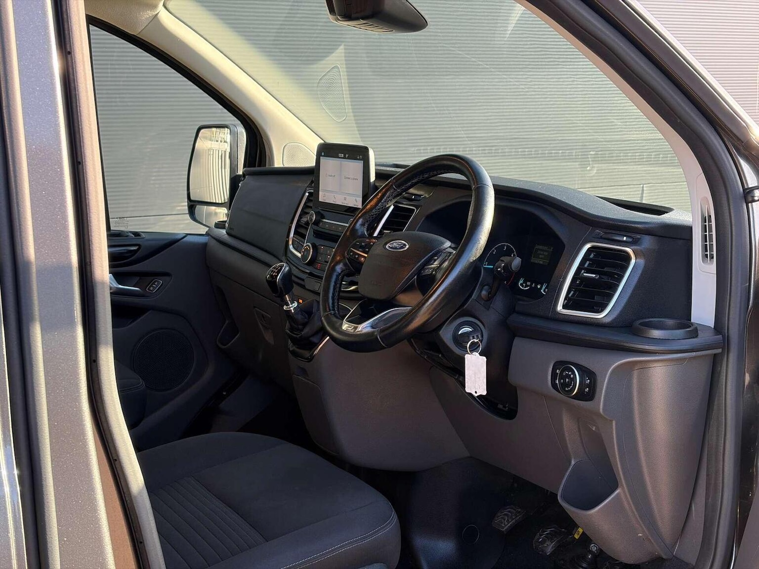 Used Ford Transit Custom 2022 for sale - 77008208: Photo 2