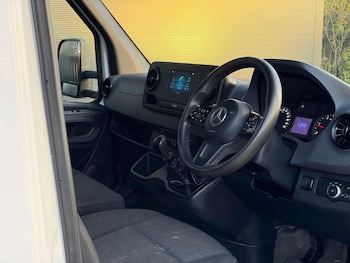 Used Mercedes-Benz Sprinter 2021 for sale - 76911083: Photo