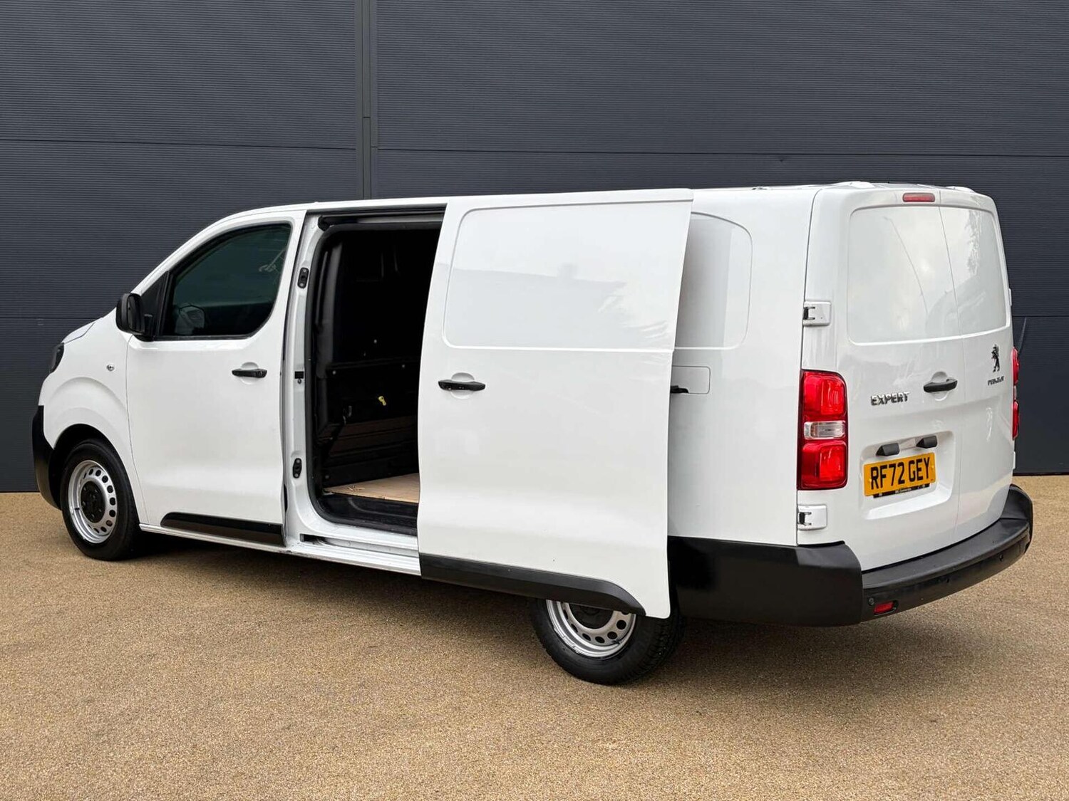 Used Peugeot Expert 2022 for sale - 77656229: Photo 16