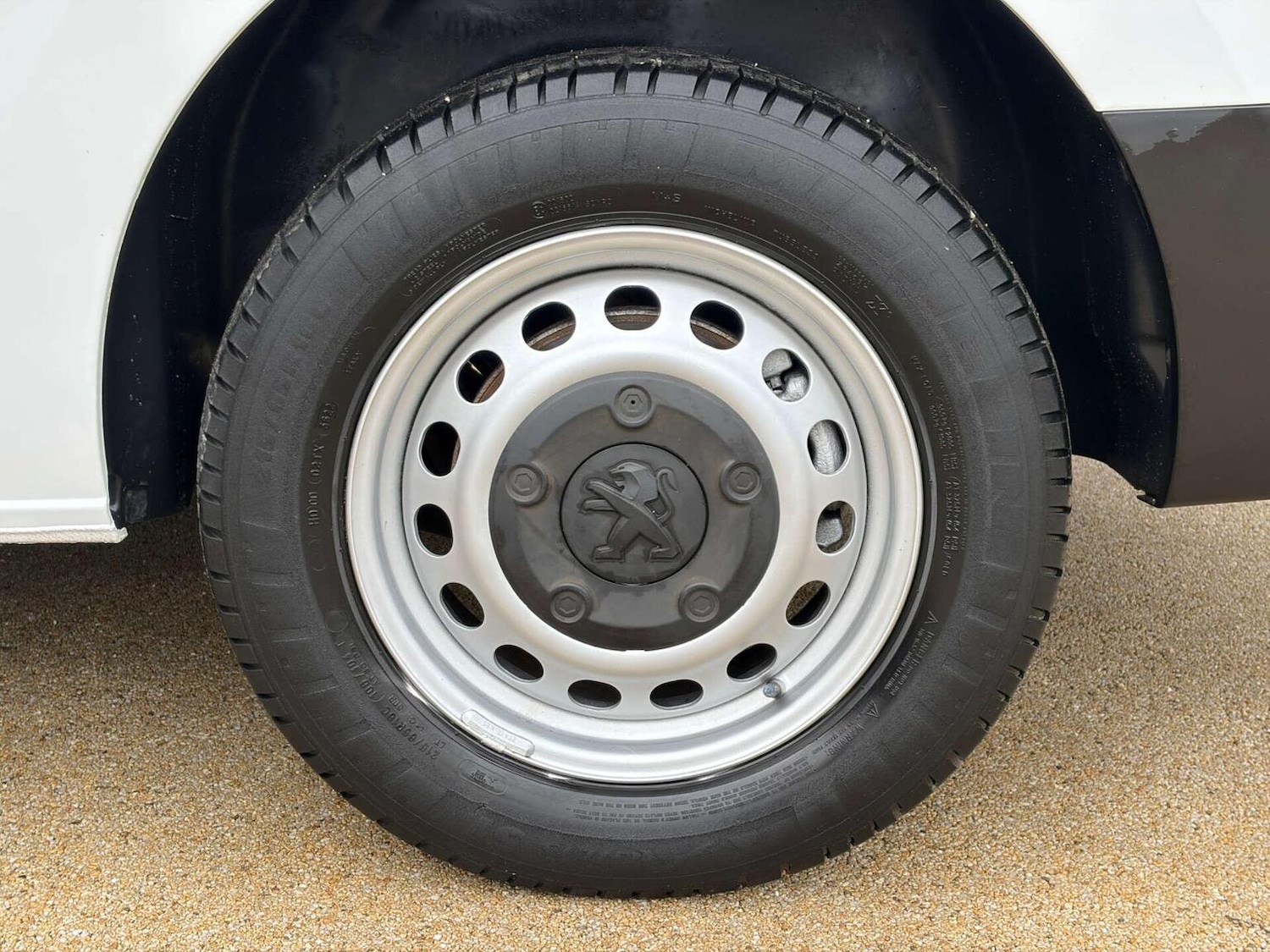 Used Peugeot Expert 2022 for sale - 77656229: Photo 25