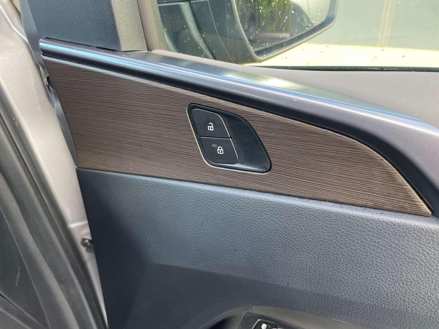 Used Volkswagen Amarok 2024 for sale - 76431036: Photo 17