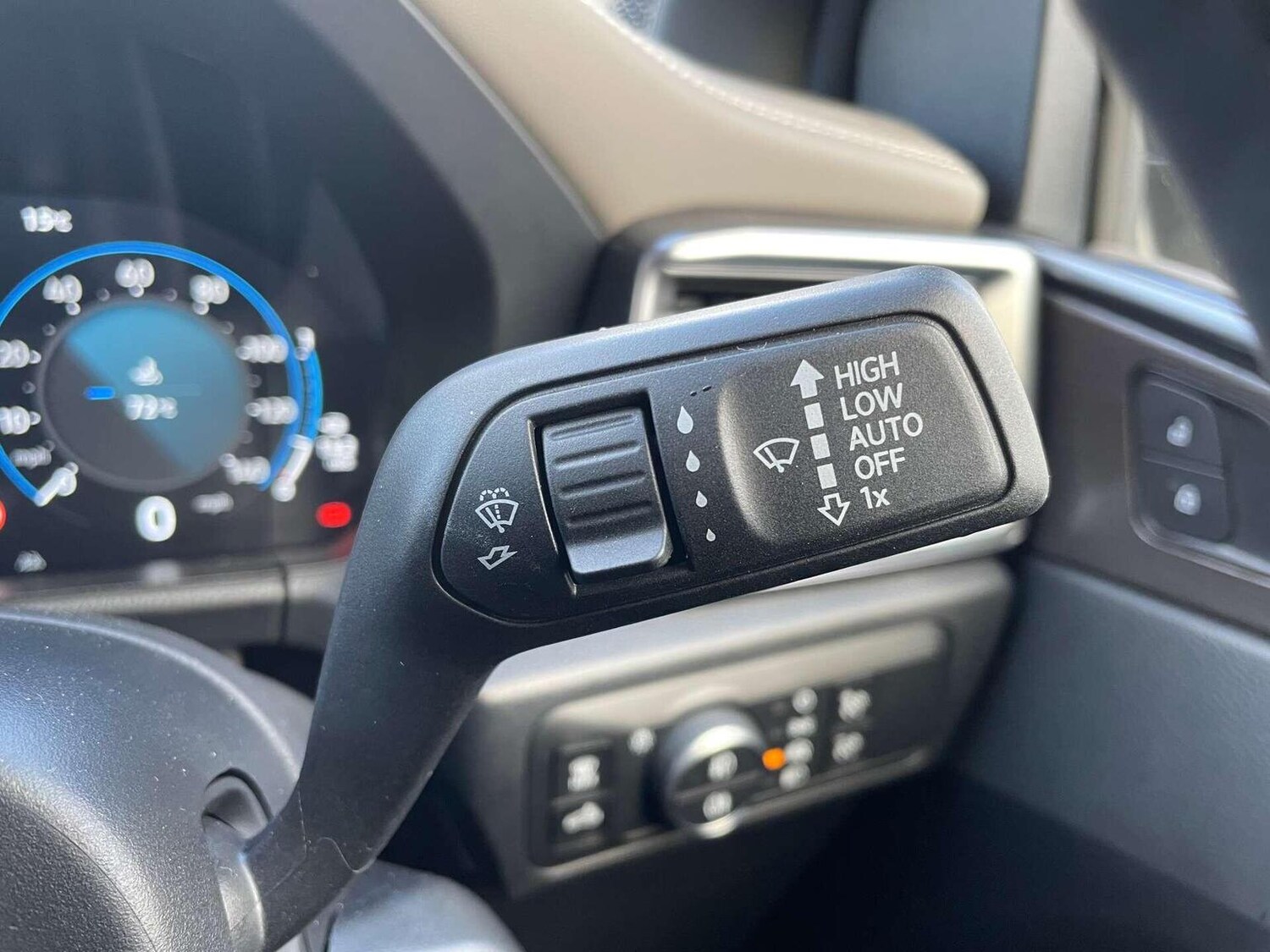 Used Volkswagen Amarok 2024 for sale - 76431036: Photo 23