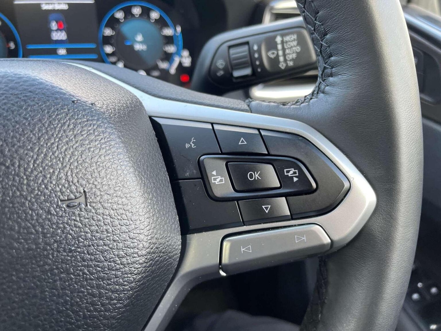 Used Volkswagen Amarok 2024 for sale - 76431036: Photo 35