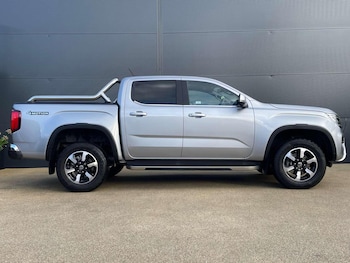 Used Volkswagen Amarok 2024 for sale - 76431036: Photo