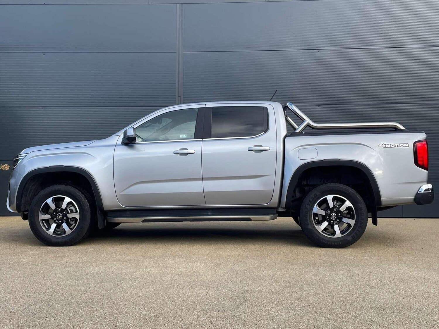 Used Volkswagen Amarok 2024 for sale - 76431036: Photo 5