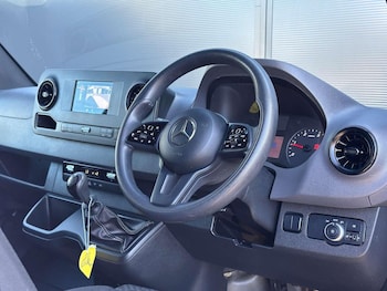 Used Mercedes-Benz Sprinter 2021 for sale - 76769663: Photo