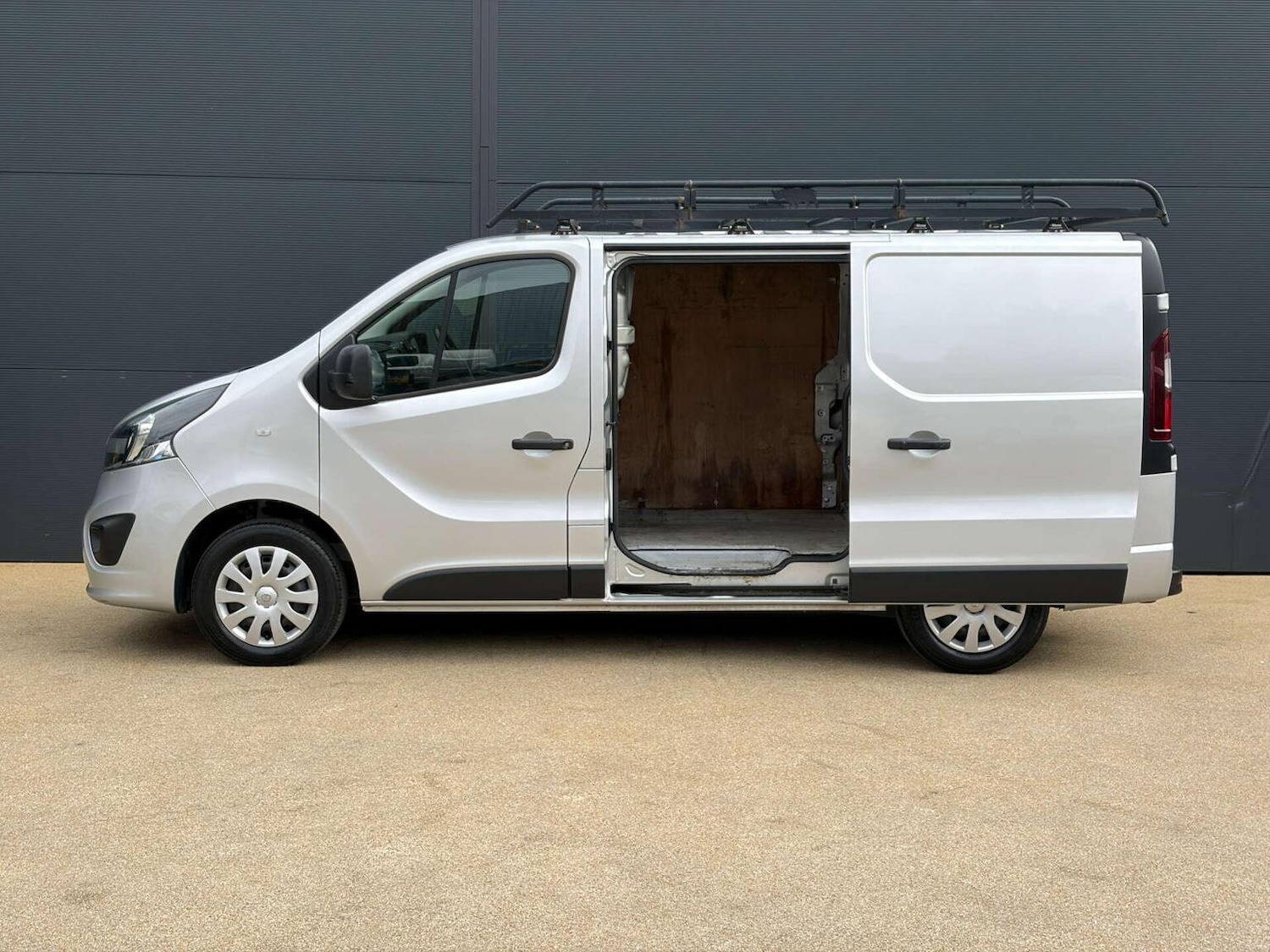 Used Vauxhall Vivaro 2019 for sale - 77759006: Photo 10