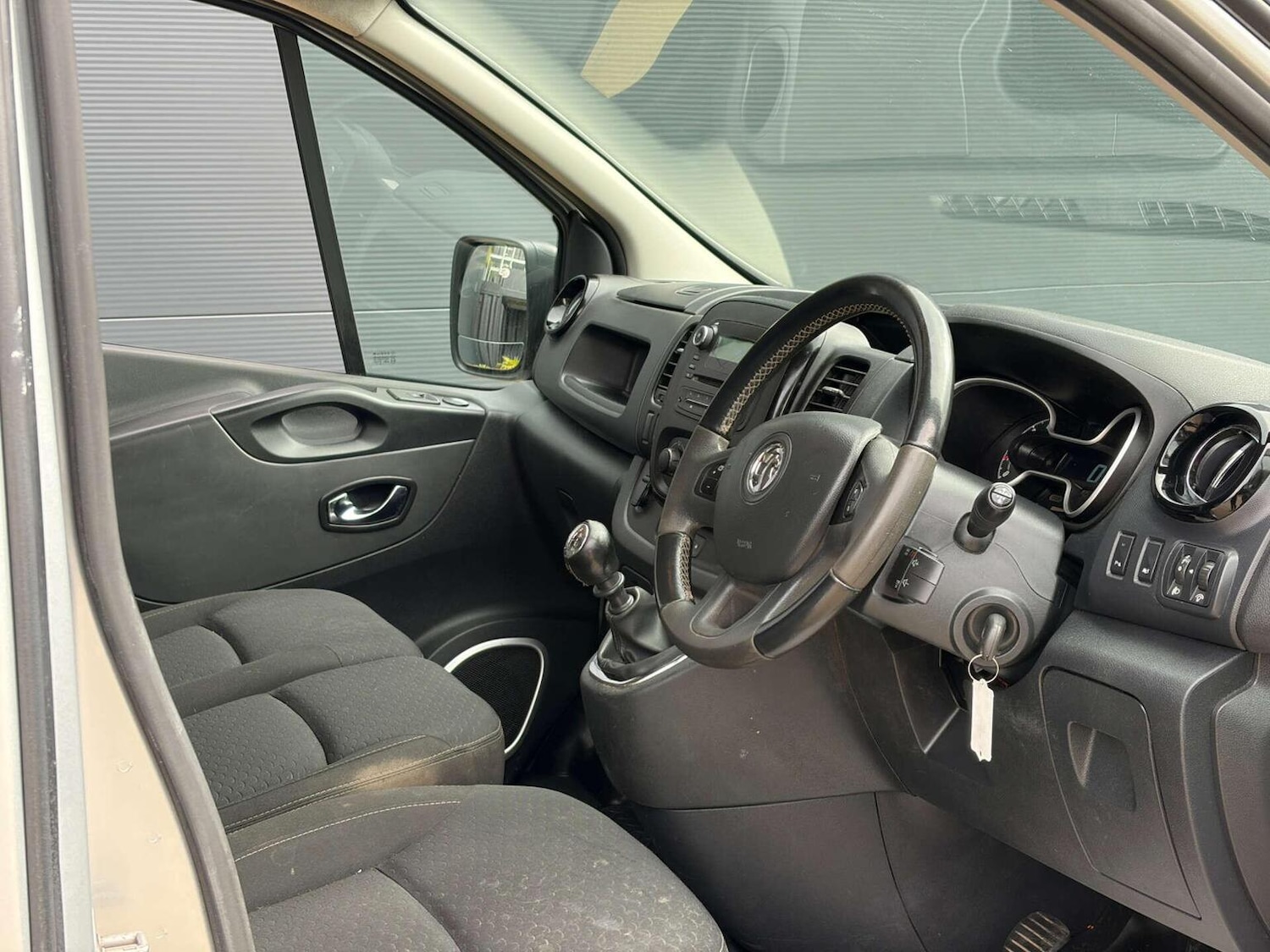 Used Vauxhall Vivaro 2019 for sale - 77759006: Photo 2