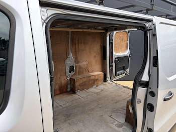Used Vauxhall Vivaro 2019 for sale - 77759006: Photo