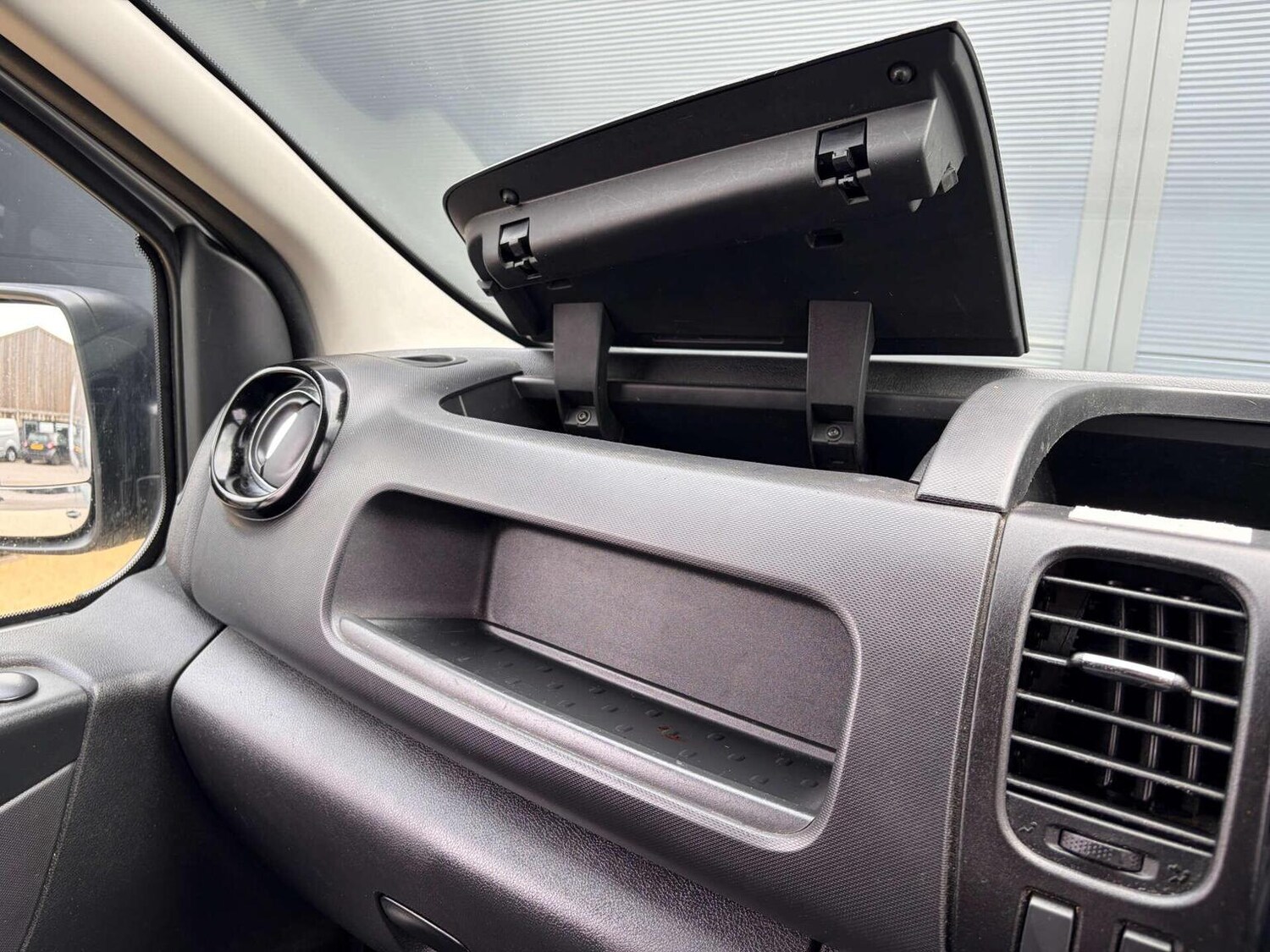 Used Vauxhall Vivaro 2019 for sale - 77759006: Photo 50