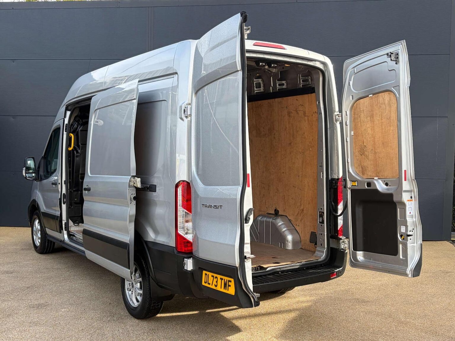 Used Ford Transit 2024 for sale - 77650061: Photo 14