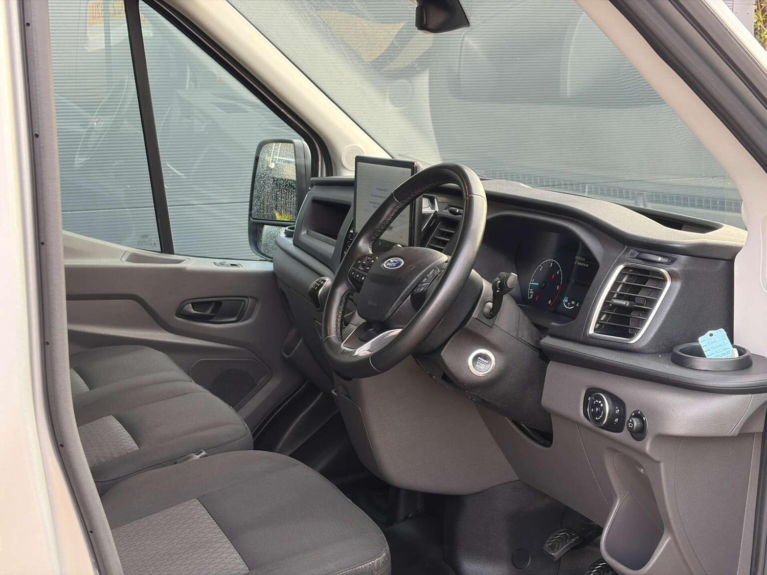 Used Ford Transit 2024 for sale - 77650061: Photo 2
