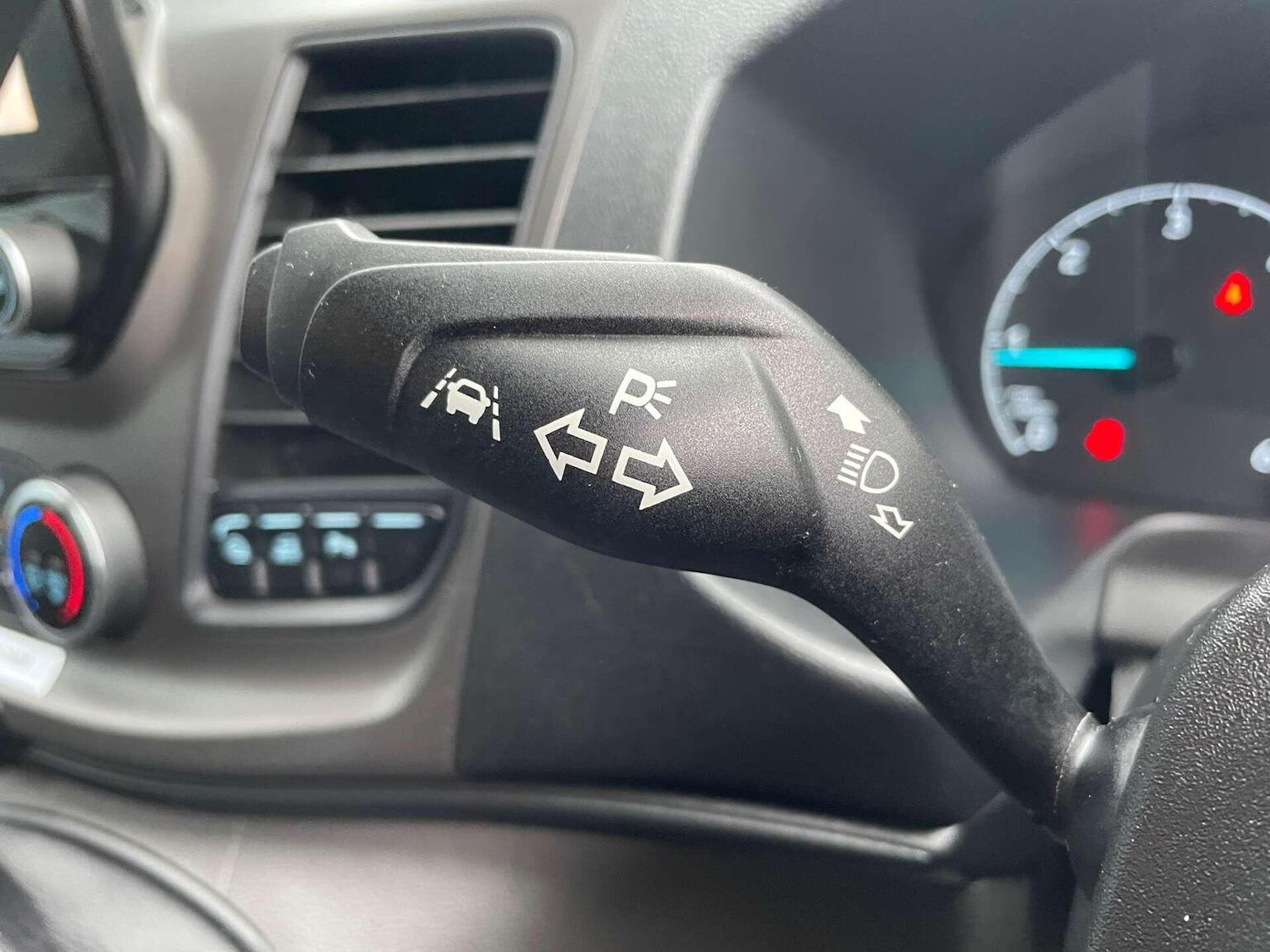 Used Ford Transit 2019 for sale - 77350111: Photo 19