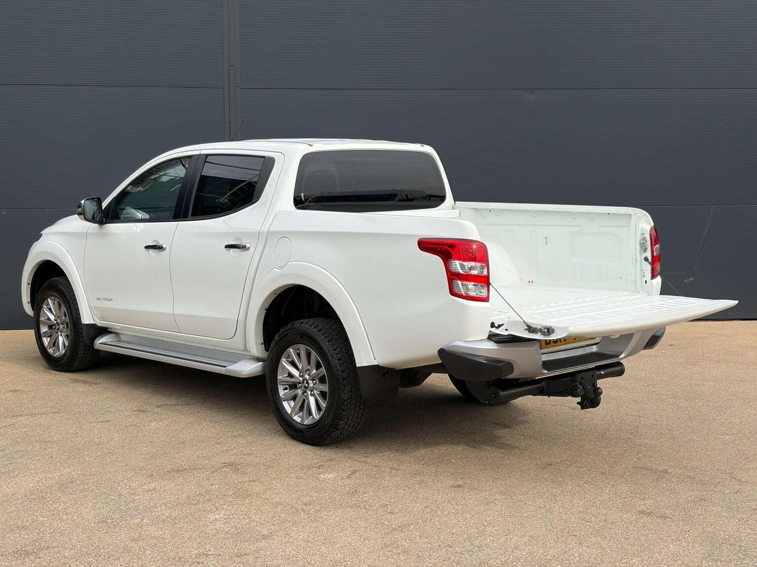 Used Mitsubishi L200 2017 for sale - 78018375: Photo 10