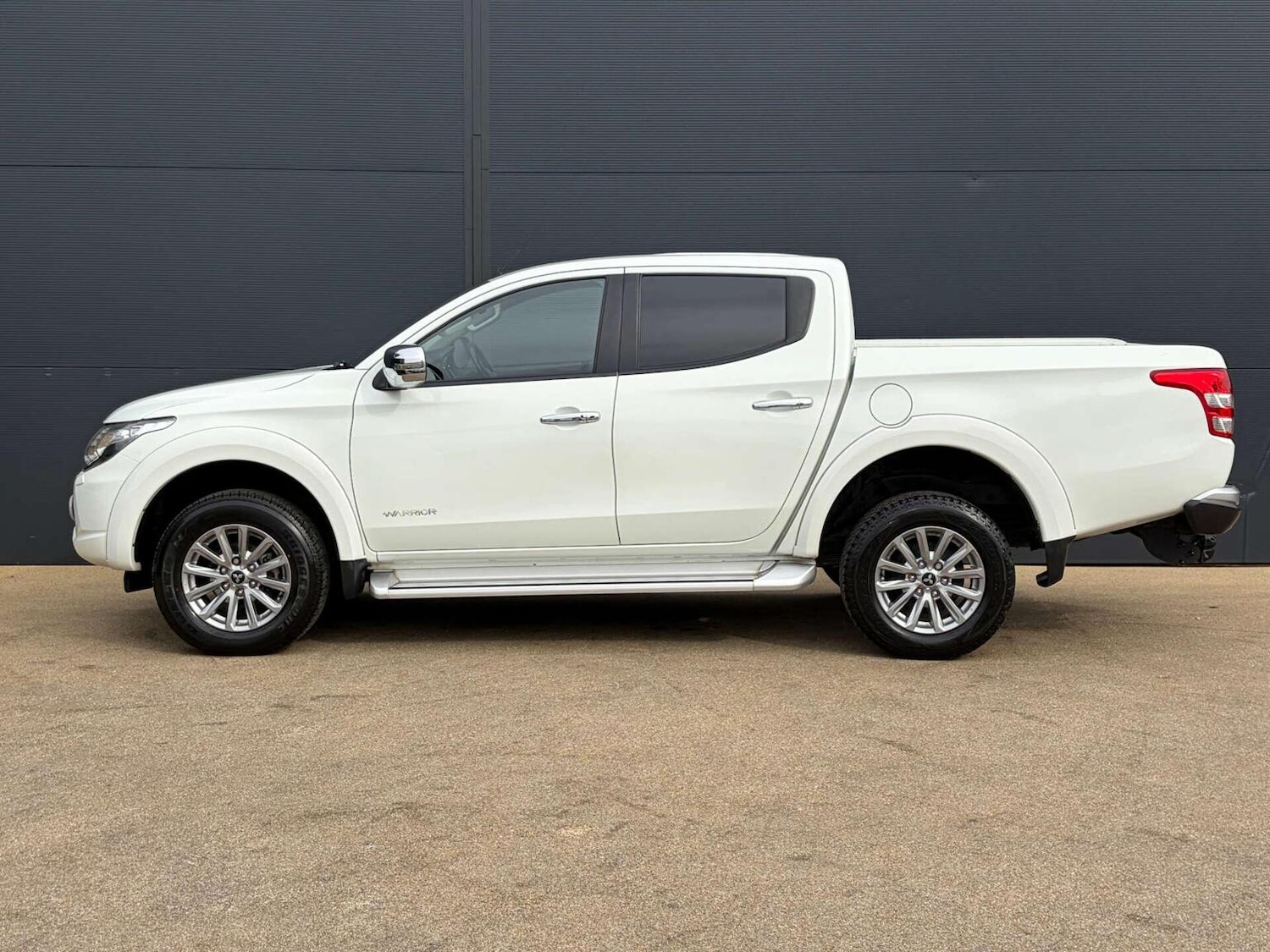 Used Mitsubishi L200 2017 for sale - 78018375: Photo 8